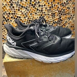 Hoka One One women’s size 9 shoe